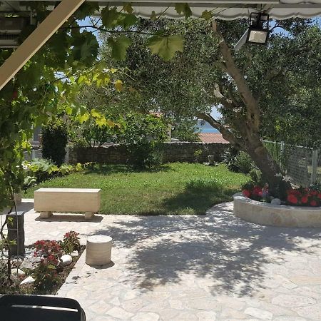 Apartment Maslenica, Near Zadar Екстериор снимка