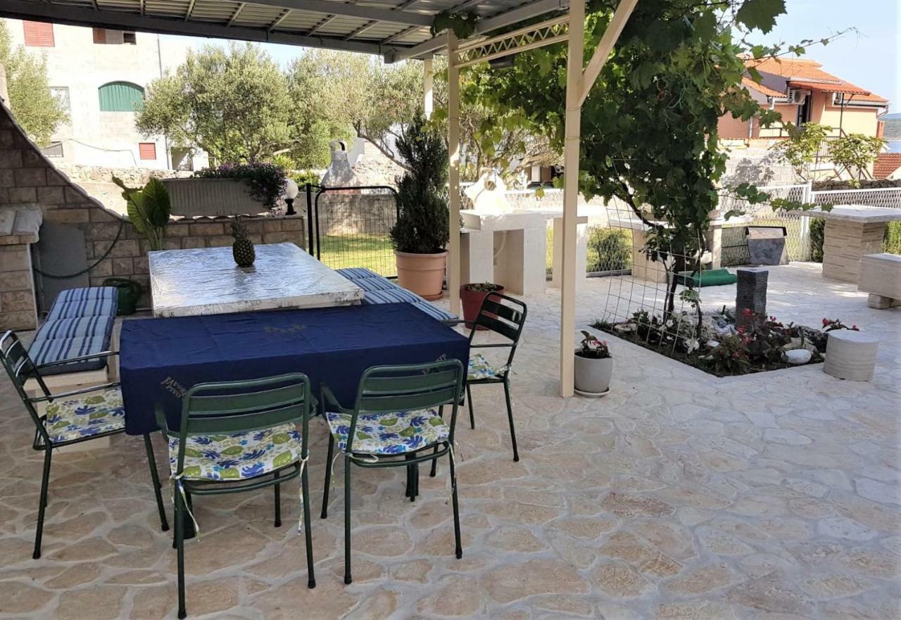 Apartment Maslenica, Near Zadar Екстериор снимка
