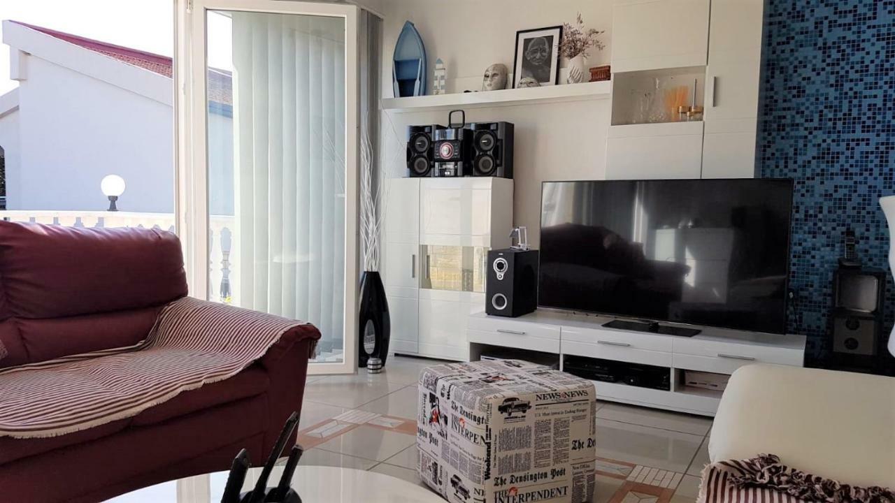 Apartment Maslenica, Near Zadar Екстериор снимка
